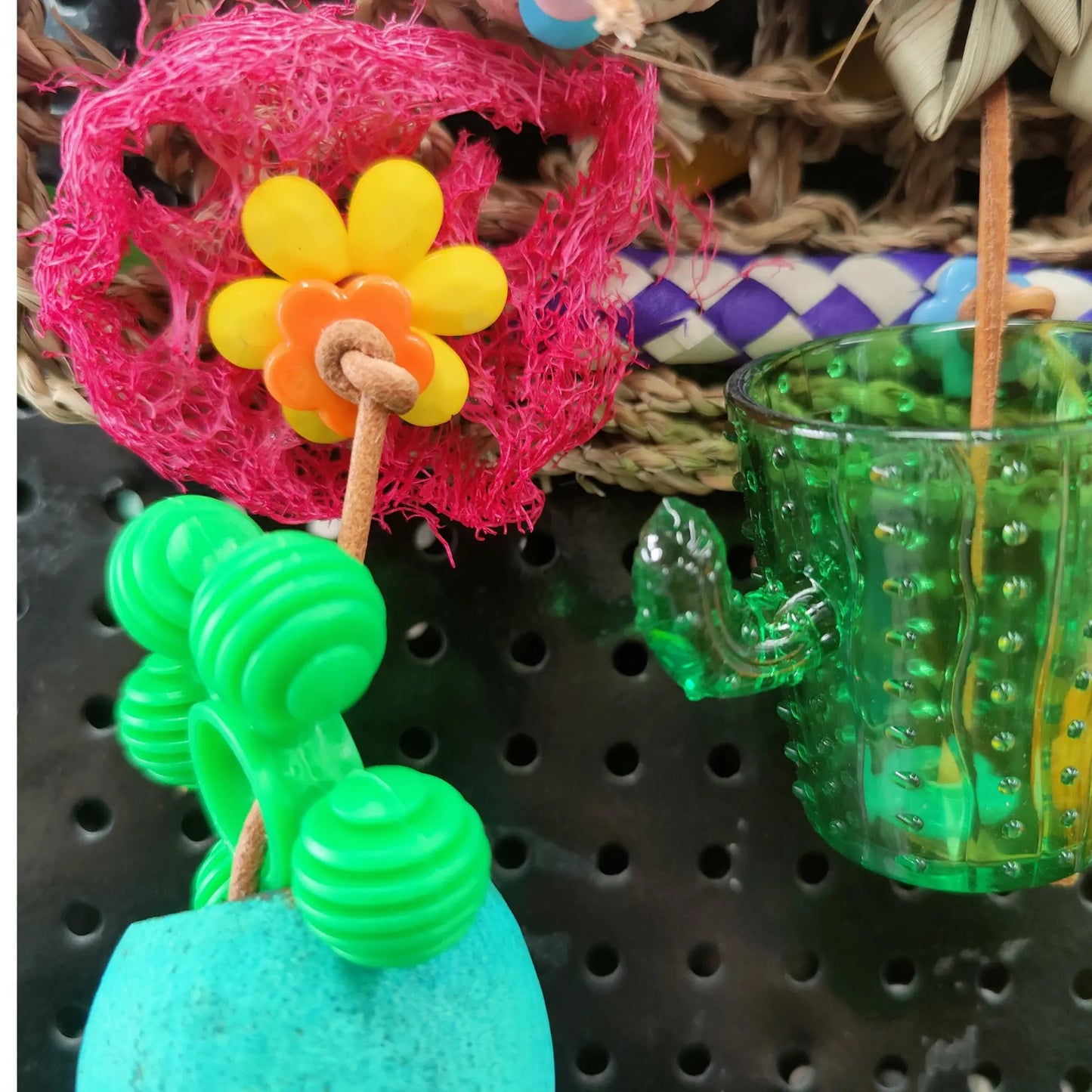 close up 3 fun filled mat bird toy