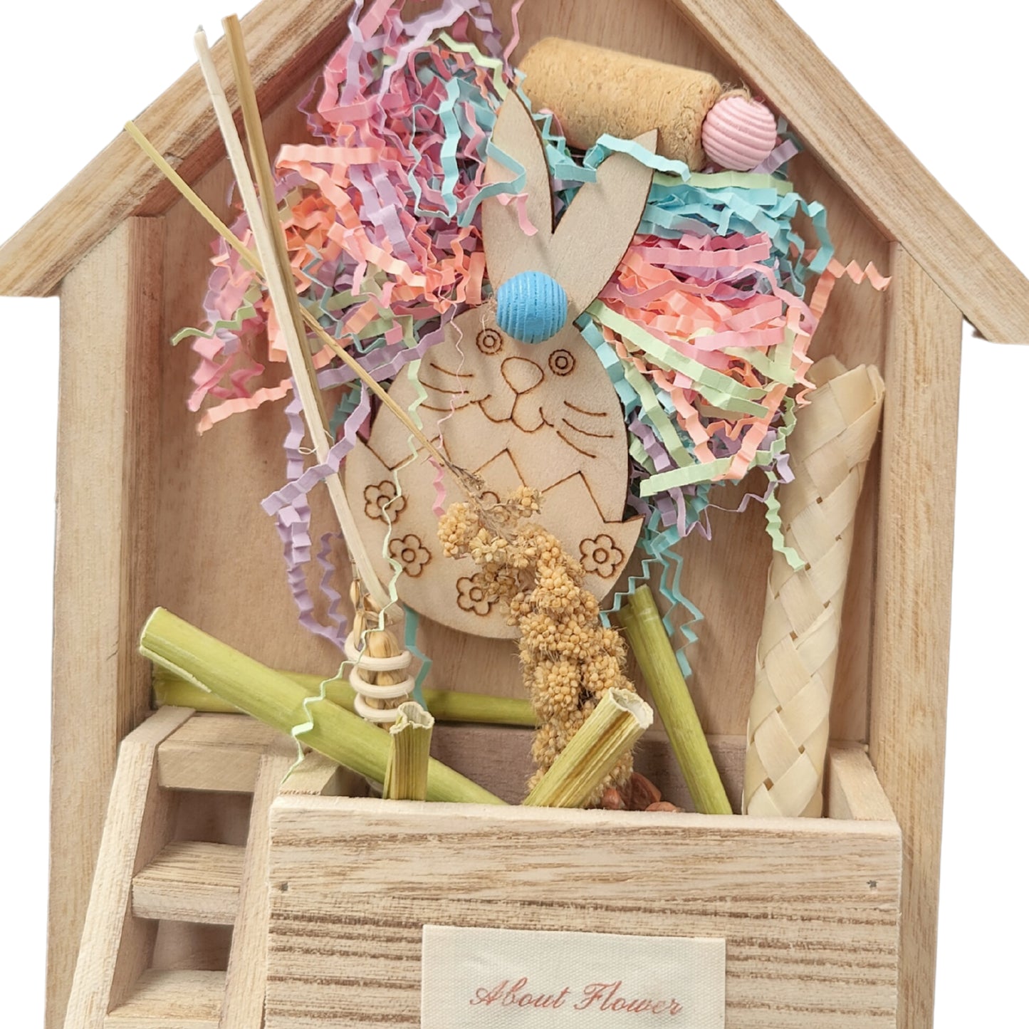 close up 2 of the treat house bird toy